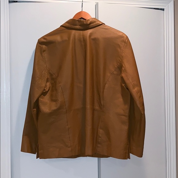 Beautiful leather jacket ! - Picture 3 of 4